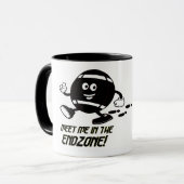 Fußball-Tasse in Weiß und Schwarz-Cartoon Tasse (Vorderseite Links)