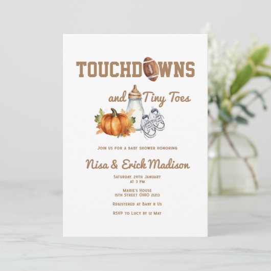 Fußball Touchdown Tiny Toes Herbst Baby Dusche Einladung (Stehend Vorderseite)