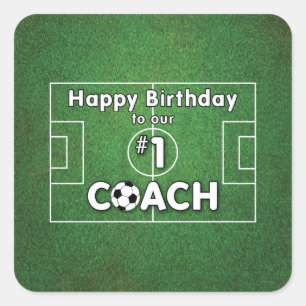 Fußball-Trainer Geburtstag mit Grasfeld und Ball Quadratischer Aufkleber