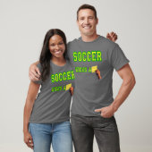 Fußball tritt eine gelbe Karte T-Shirt (Unisex)