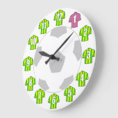 Fußball-Uhr - mit grünen und gelben Shirts Große Wanduhr (Winkel)
