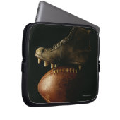 Fußball und Cleat Laptopschutzhülle (Vorne Rechts)