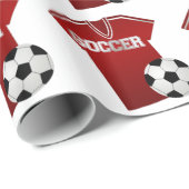 Fußball und Jersey im Rot Geschenkpapier (Rolleneckpunkt)