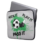Fußball und Stiefeldesign Laptopschutzhülle (Vorderseite Links)