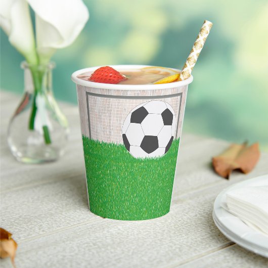 Fußball und Ziel Pappbecher