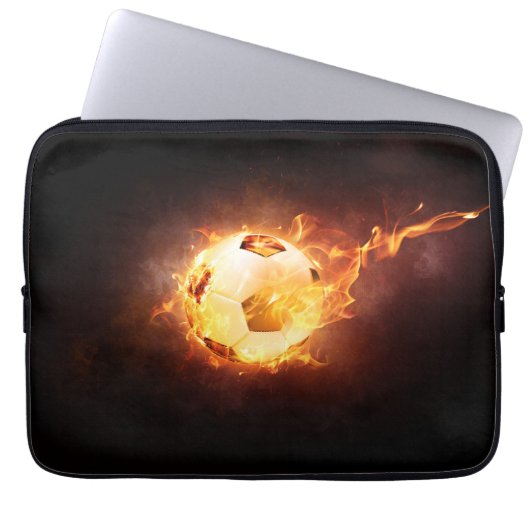 Fußball unter Feuer, Ball, Fußball Laptopschutzhülle (Vorderseite)
