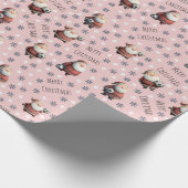 Fußball-Weihnachtsmann auf hellrosa Geschenkpapier (Ecke)