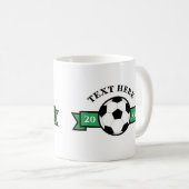 Fußballball mit Flachbanner Kaffeetasse (VorderseiteRechts)
