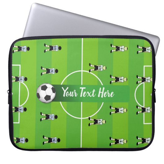 Fußballfeld und Team Laptopschutzhülle (Vorderseite)