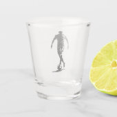 Fußballmann mit Balldesign. Schnapsglas (Rückseite)