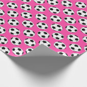Fußballmuster Rosa Geschenkpapier (Ecke)