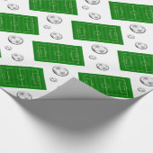 Fußballplatz-und Ball-Muster Geschenkpapier (Ecke)