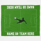 Fußballplatz und Spieler Ihr Text Fleecedecke (Vorderseite (Horizontal))