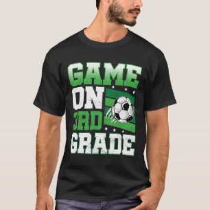 Fußballspiel auf der 3. Klasse Ck zur Schule Süße T-Shirt