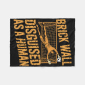 Fußballspieler trainieren, Backsteinmauer als Mens Fleecedecke (Vorderseite (Horizontal))