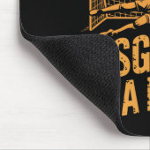 Fußballspieler trainieren, Backsteinmauer als Mens Mousepad (Ecke)
