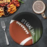 Fußballspieltag Pappteller<br><div class="desc">Teller in 2 Größen - 9" Dinner und 7" Snack mit Fußball auf den Spielfeldern und den Worten "Es ist der Game Day!" PASSENDE Artikel in unserem Geschäft.</div>