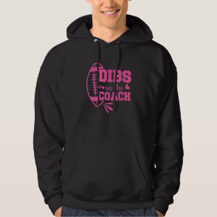 Fußballtrainer Freundin reklamiert den Trainer für Hoodie
