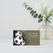 Fußballtrainer oder Fußballmütter, die Karten anru (Stehend Vorderseite)