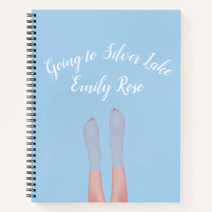 Füße in Lake 8.5" x 11" Spiral Notebook Notizblock