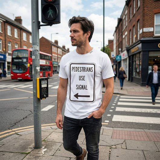 Fußgänger nutzen den T - Shirt Signalstraße Mens