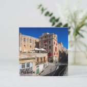 Fußgängerbrücke, schmale Straße mit Treppe in Vall (Stehend Vorderseite)