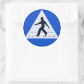 Fußgängerübergangsschild in Omani - Muscat, Oman Runder Aufkleber (Tasche)