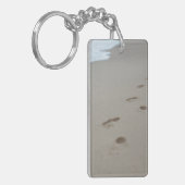 Fußspuren am Strand von Mosambik Schlüsselanhänger (Vorderseite links)