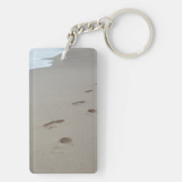 Fußspuren am Strand von Mosambik Schlüsselanhänger
