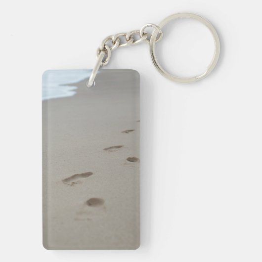 Fußspuren am Strand von Mosambik Schlüsselanhänger (Rückseite)