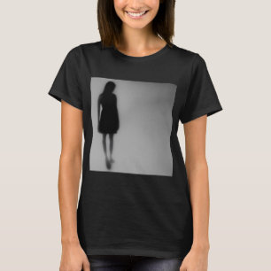 Fußspuren verschwinden im Nebel T-Shirt