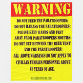 FÜTTERN SIE NICHT DIE FALLSCHIRMJÄGER FLEECEDECKE (Vorderseite)