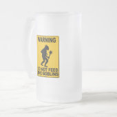 Füttern Sie nicht die Kobolde Mattglas Bierglas (Vorderseite Links)