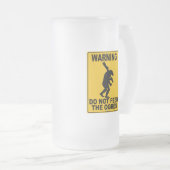 Füttern Sie nicht die Ungeheuer Mattglas Bierglas (VorderseiteRechts)