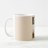 Fütternd Kuh in Frankreich Kaffeetasse (Links)