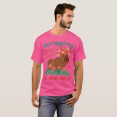 Futtersuchende Pilze Capybara T-Shirt (Vorne ganz)