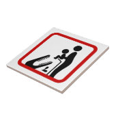 Füttre kein Baby zum Krokodil-Zoozeichen Fliese (Seite)