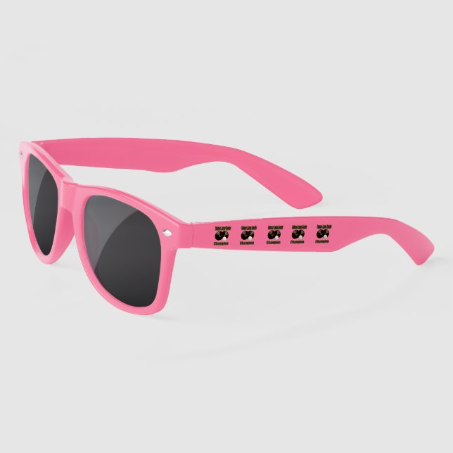 Future Lawn Bowls Champion, Sonnenbrille (Links)