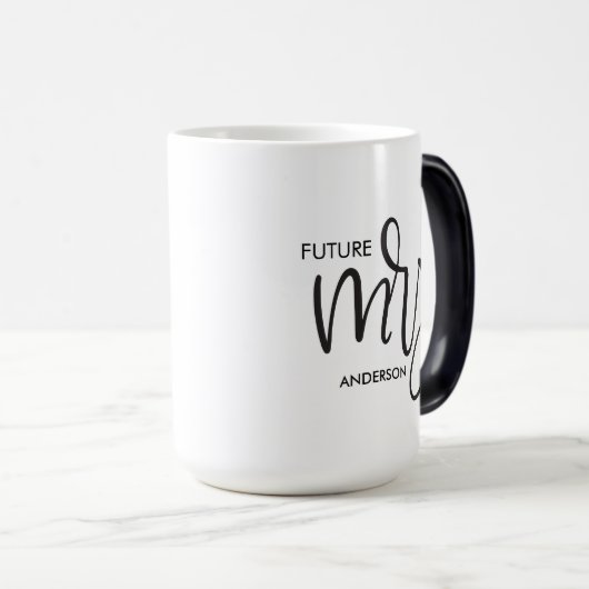 "Future Mrs." Chic Personalisiert Verlobung Tasse (VorderseiteRechts)