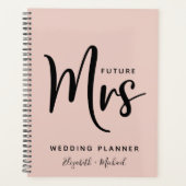 Future Mrs Personalisiert Blush Pink Wedding Plann Planer (Vorderseite)
