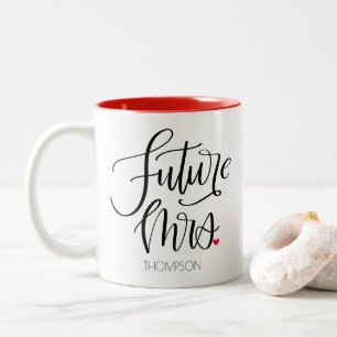 Future Mrs Typografy Design Red Zweifarbige Tasse