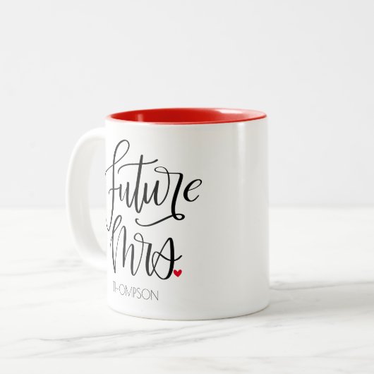 Future Mrs Typografy Design Red Zweifarbige Tasse (Vorderseite Links)