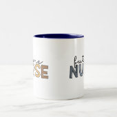 Future Nurse | Geschenk für Krankenpfleger Zweifarbige Tasse (Mittel)