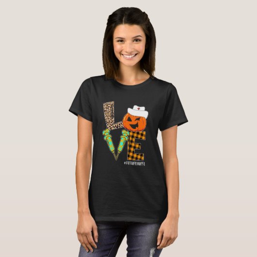Future Nurse Leopard Pumpkin Halloween Liebe Nurse T-Shirt (Vorne ganz)