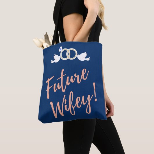 Future Wifey Love Birds in Deep Blue Tasche (Von Nahem)