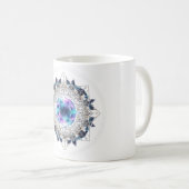Futuristic Crystal Mandala – Geometric Tech Art Kaffeetasse (VorderseiteRechts)