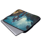 Futuristic Robot in Ancient Landscape Laptopschutzhülle (Vorne Knopf)