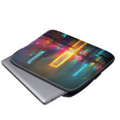 Futuristische Stadt mit strahlendem Neonenportal Laptopschutzhülle (Vorne Knopf)
