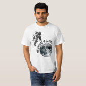 Futuristischer Astronaut | Die Zukunft ist unsiche T-Shirt (Vorne ganz)