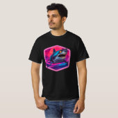 Futuristischer Haiangriff T-Shirt (Vorne ganz)